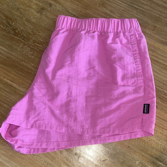 Patagonia Pants - Patagonia Women's Athletic Shorts in Pink- LIKE NEW! Size XL